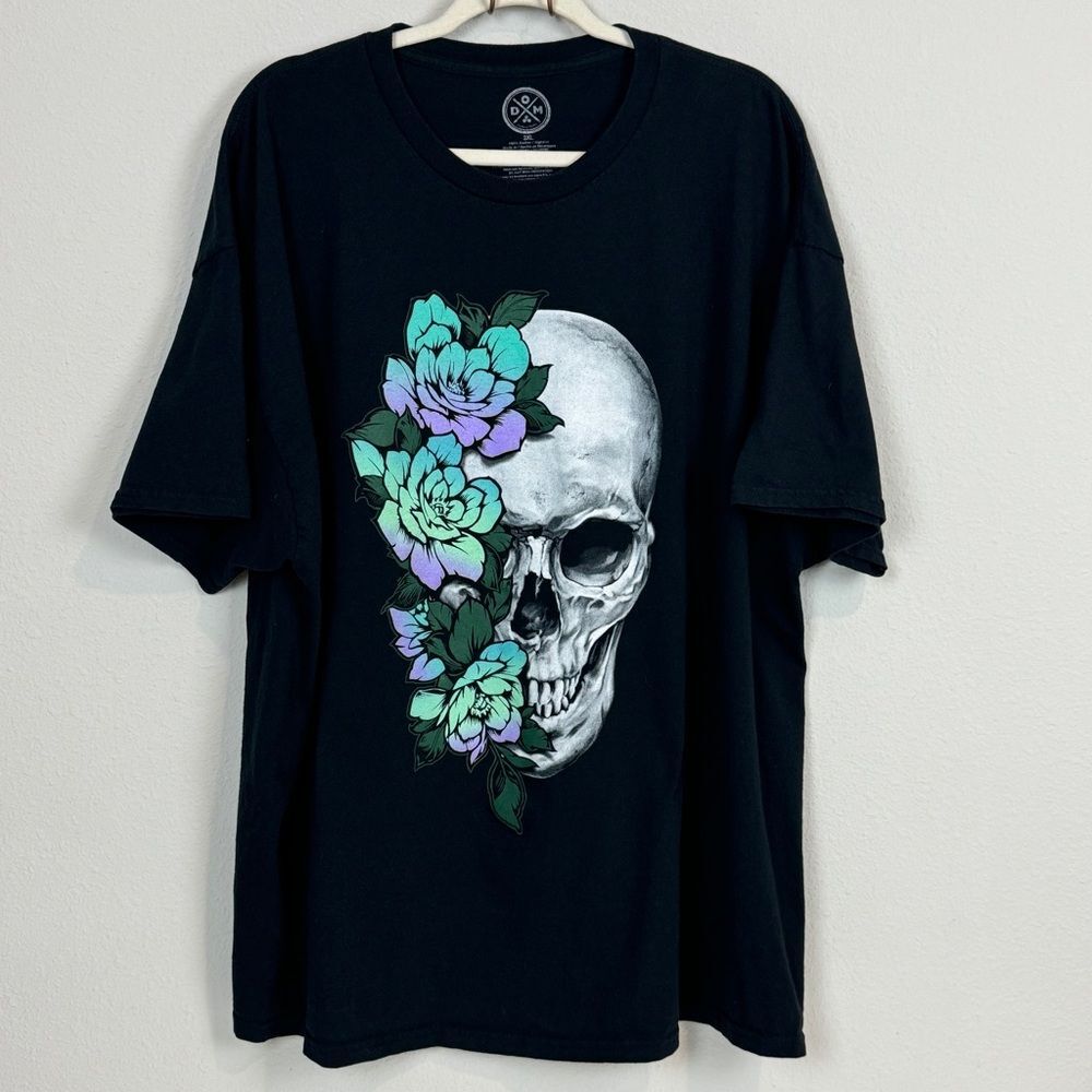 DOM Black Skull and Roses Short Sleeve T-shirt 3XL